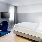 Hotel Stage 12 By Penz