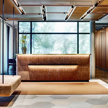 Stage 12 By Penz Hotel 4*