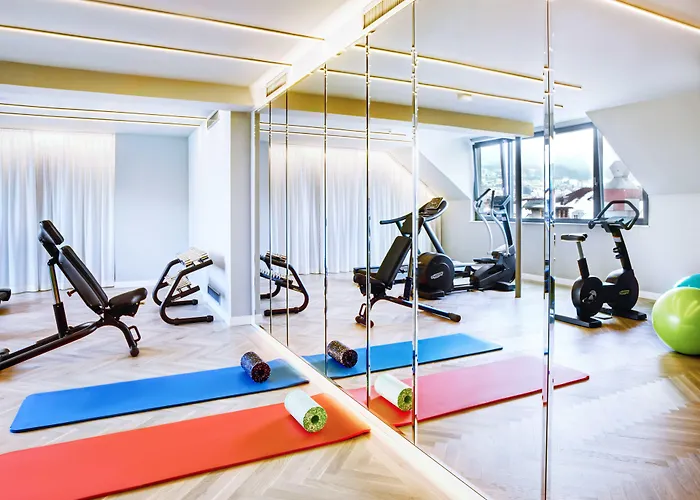 Отель Stage 12 By Penz 4*