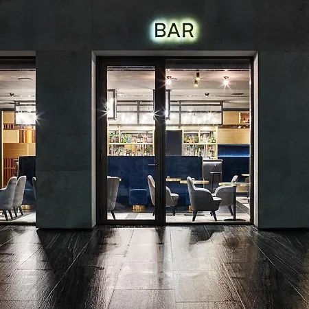 Stage 12 By Penz Готель