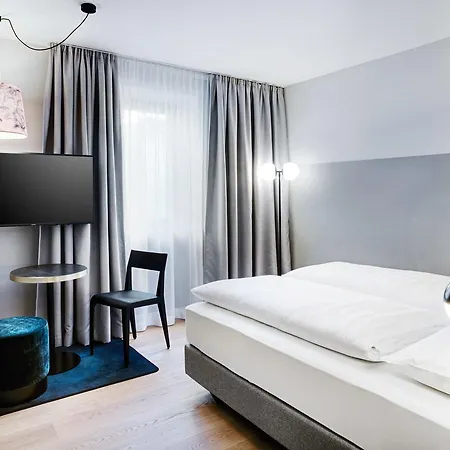 Stage 12 By Penz Готель Інсбрук