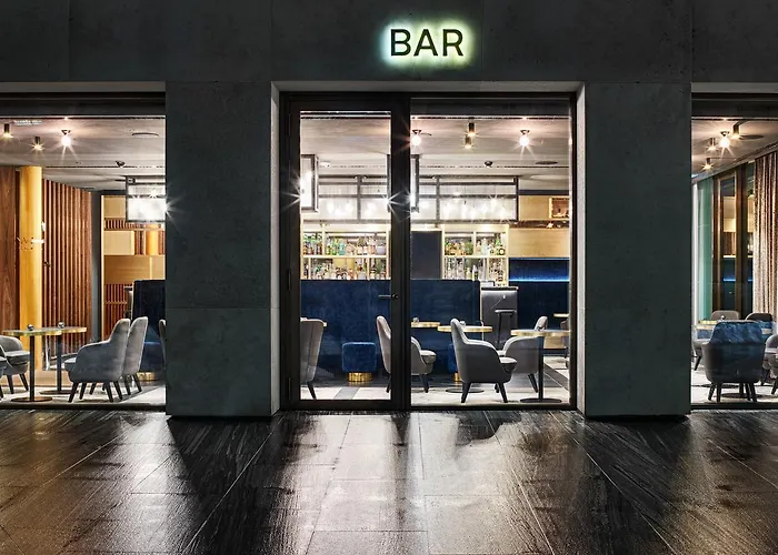 Stage 12 By Penz Готель