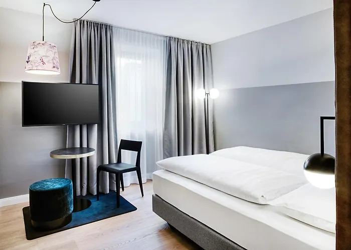 Stage 12 By Penz Готель Інсбрук